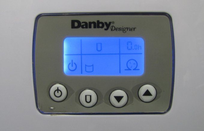 Danby DIM1524W Portable Ice Maker Machine w/LCD Displa